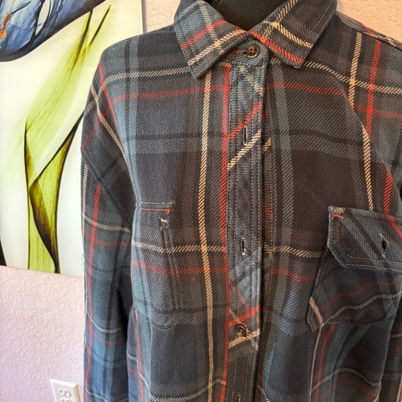 Men’s shirt size large - Picture 2 of 5